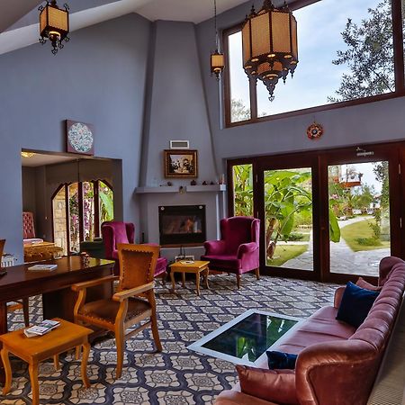 Palace Hotel Olive Odore Küçükkuyu Eksteriør billede